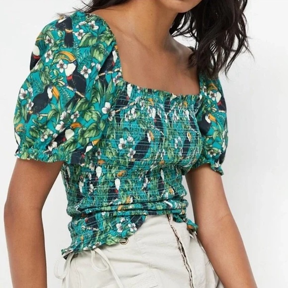 Anthropologie Tops - Anthro DOLAN Smocked Puff-Sleeved Toucan Top XS